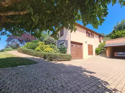 Maison, 146 m²