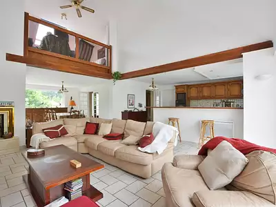 Maison, 218 m²