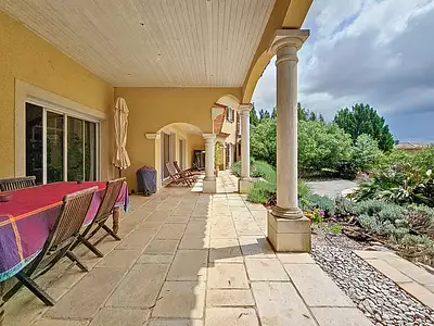 Maison, 225 m²