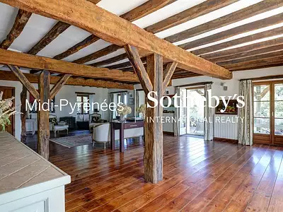 Maison, 728 m²