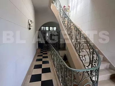 Maison, 268 m²