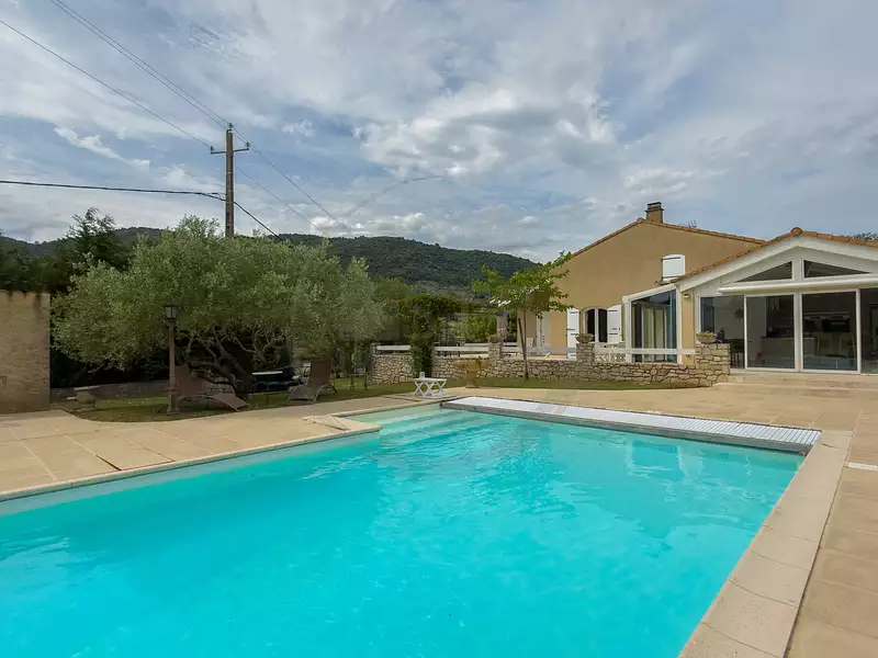 Maison, 166 m²