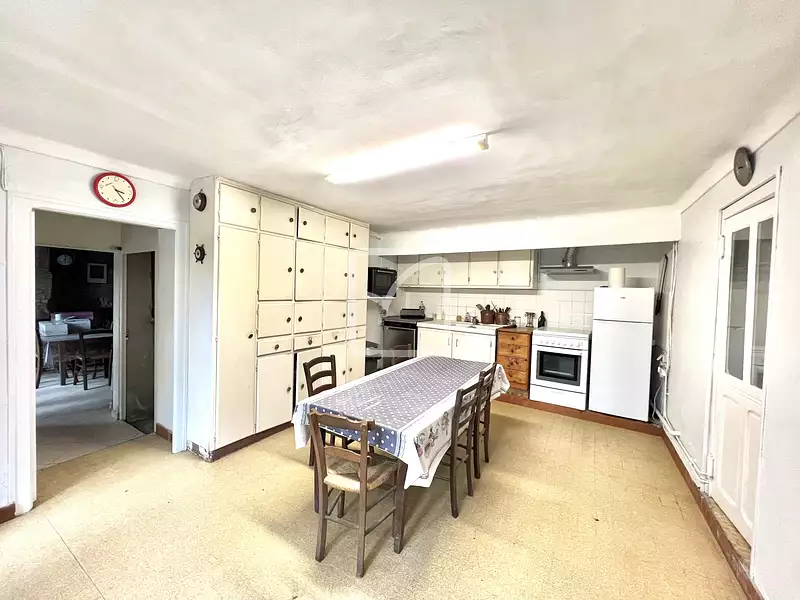 Maison, 245 m²