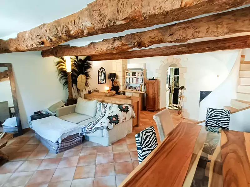 Maison, 251 m²