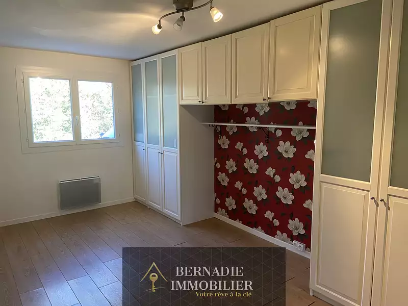Maison, 245 m²