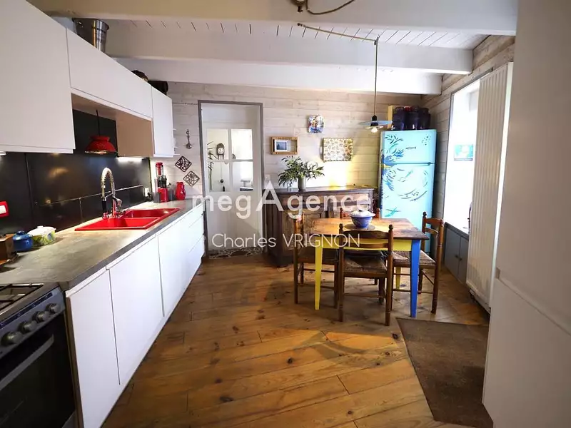 Maison, 145 m²