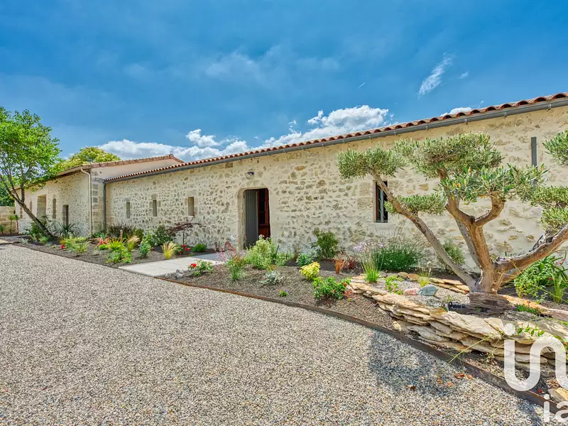 Maison, 390 m²