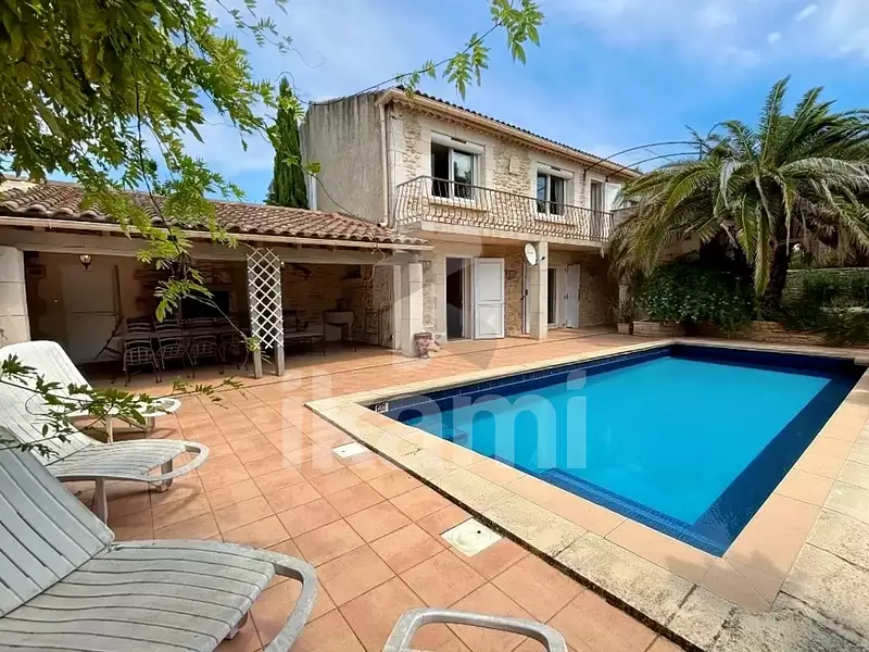 Maison, 178 m²
