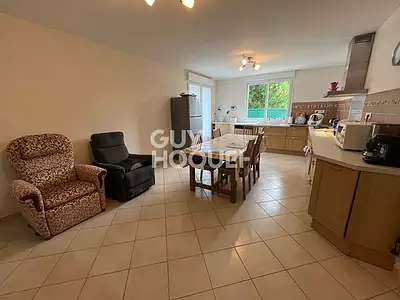 Maison, 240 m²