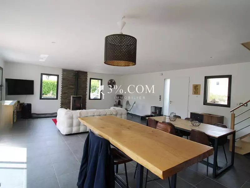 Maison, 163 m²