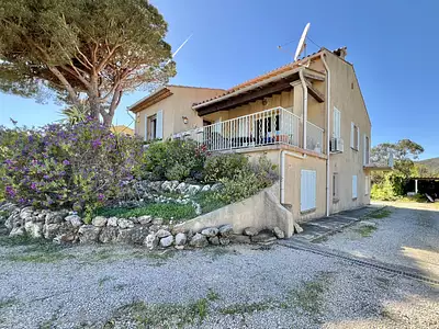 Maison, 153,9 m²