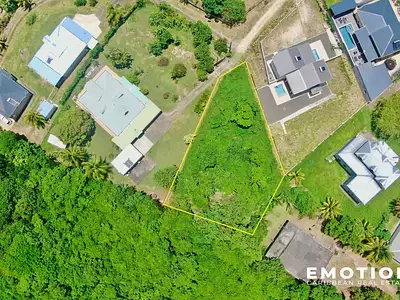 Terrain, 1 340 m²
