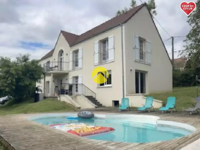 Maison, 185 m²