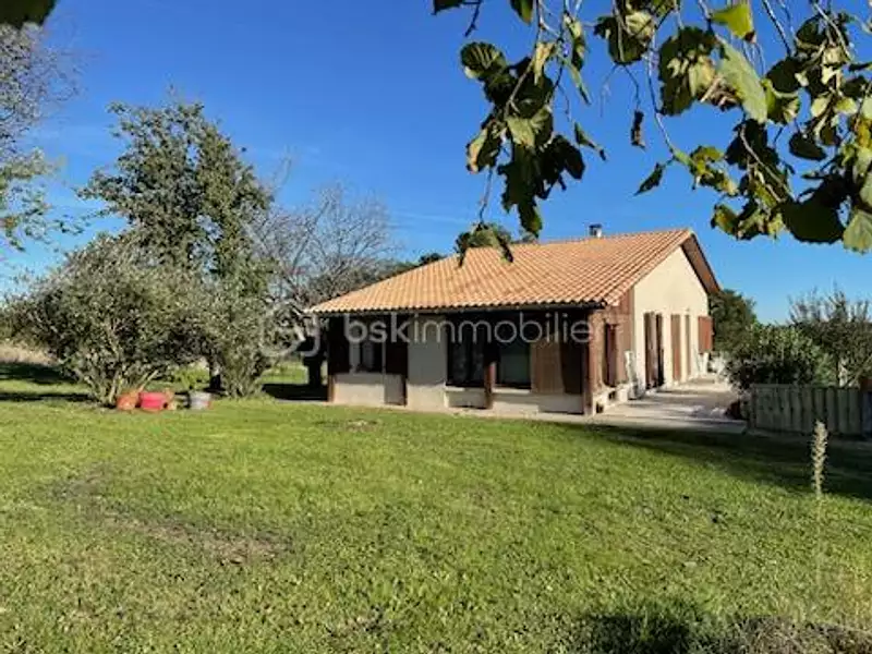 Maison, 77 m²