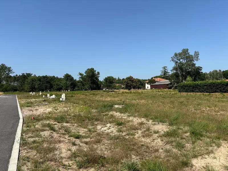 Terrain, 1 240 m²