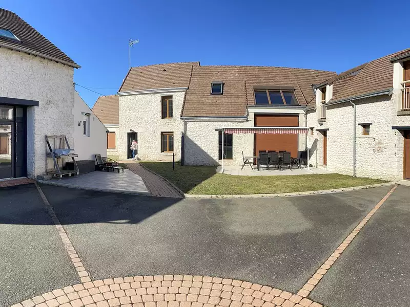 Maison, 417 m²