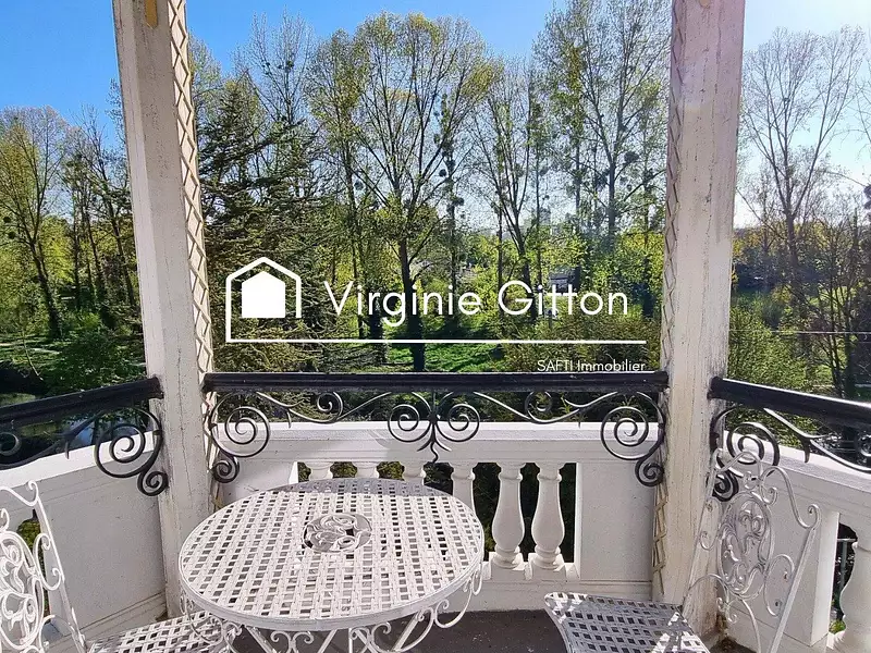 Maison, 197 m²