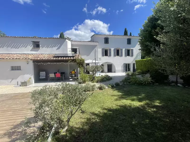Maison, 244 m²