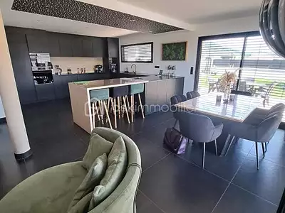 Maison, 184 m²