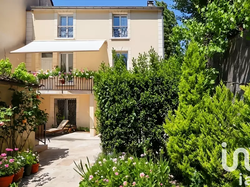 Maison, 167 m²