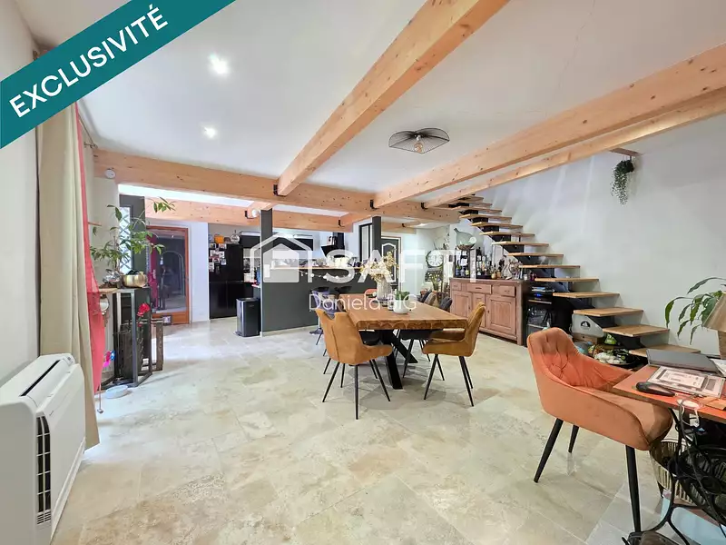 Maison, 300 m²