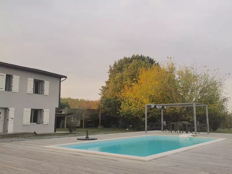Maison, 260 m²