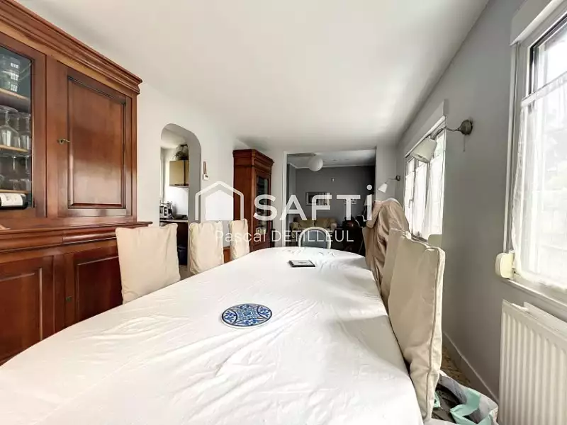Maison, 176 m²