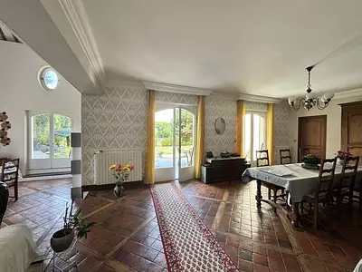 Maison, 210 m²