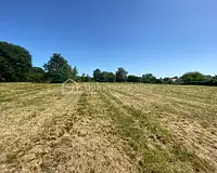 Terrain, 7 483 m²
