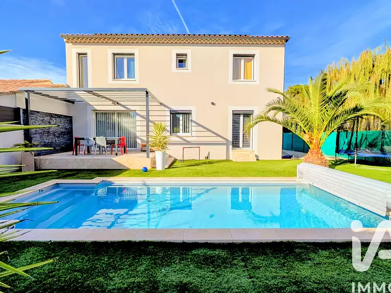 Maison, 157 m²