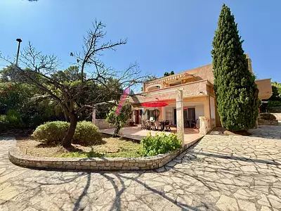 Maison, 240 m²