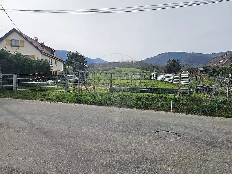 Terrain, 600 m²