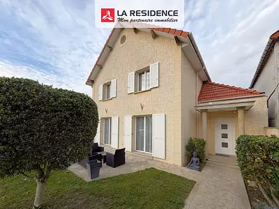 Maison, 250 m²