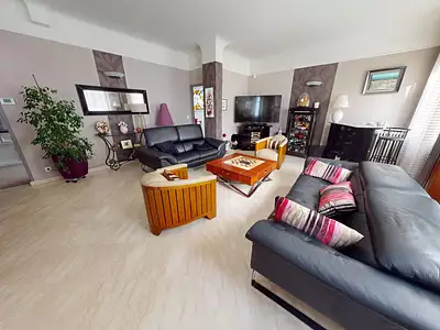 Maison, 210 m²