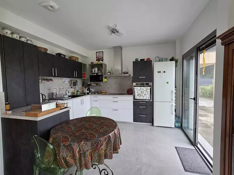 Maison, 164 m²