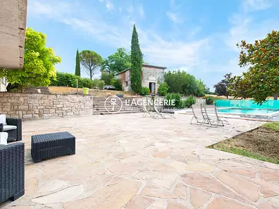 Maison, 300 m²