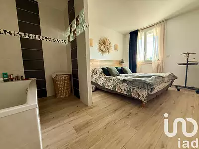 Maison, 240 m²