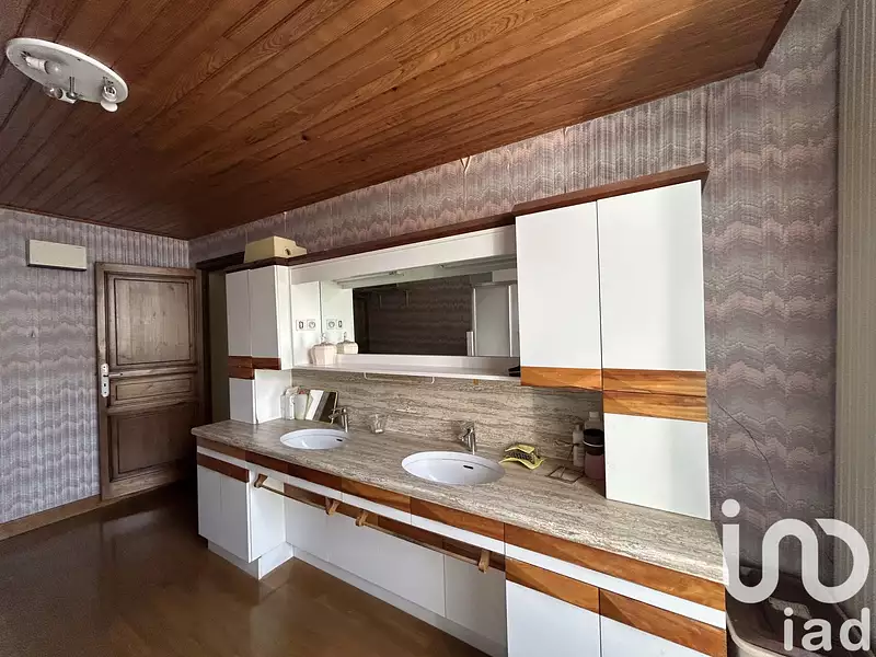 Maison, 318 m²