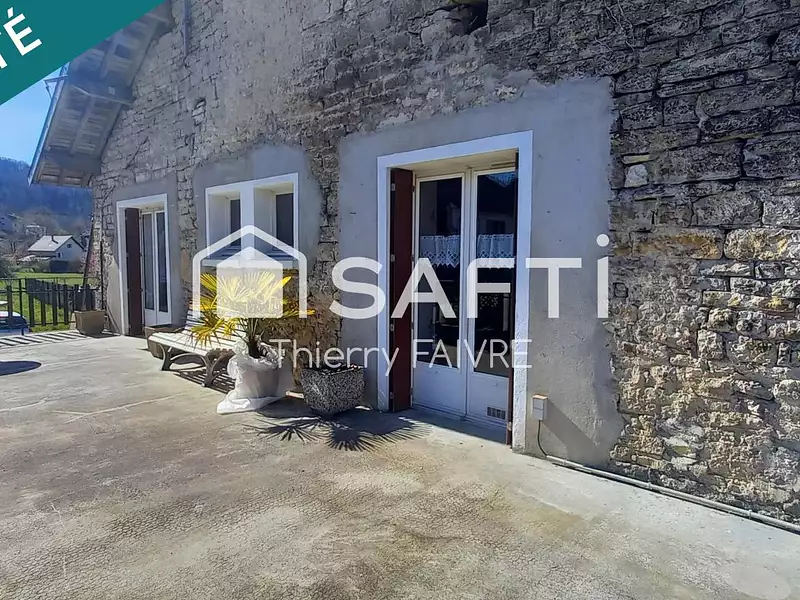 Maison, 270 m²