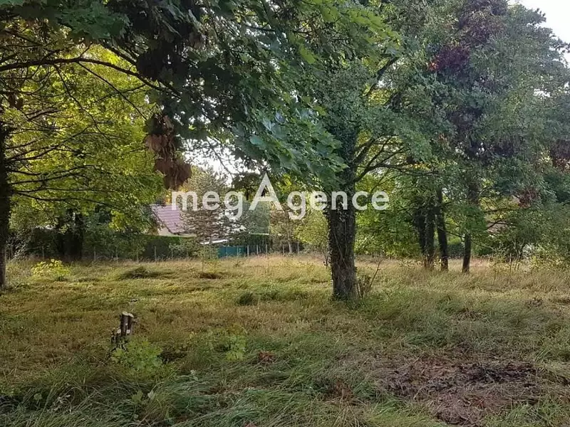 Terrain, 2 000 m²
