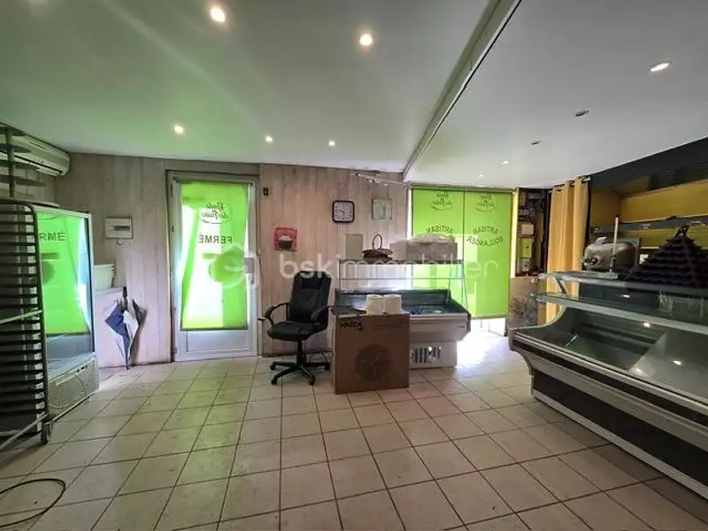Maison, 250 m²