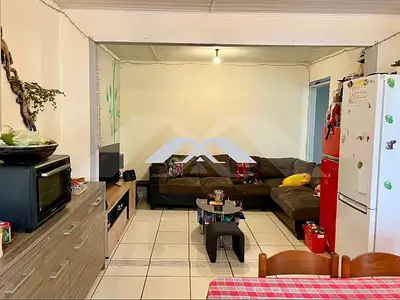 Immeuble, 195 m²