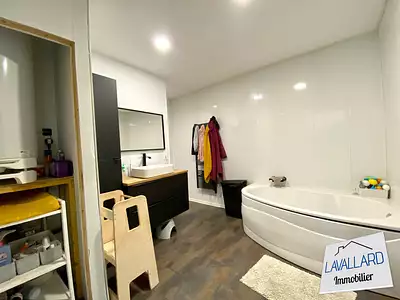 Maison, 193,59 m²