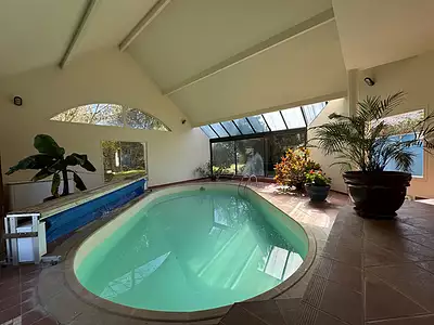 Maison, 240 m²