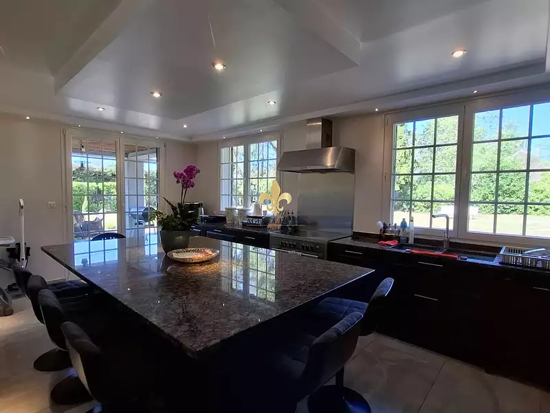 Maison, 195 m²