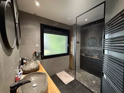 Maison, 196 m²