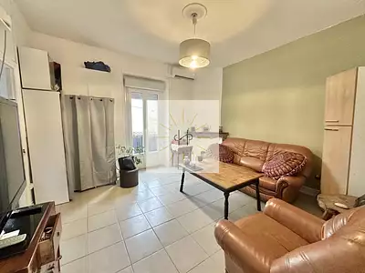 Immeuble, 216,87 m²