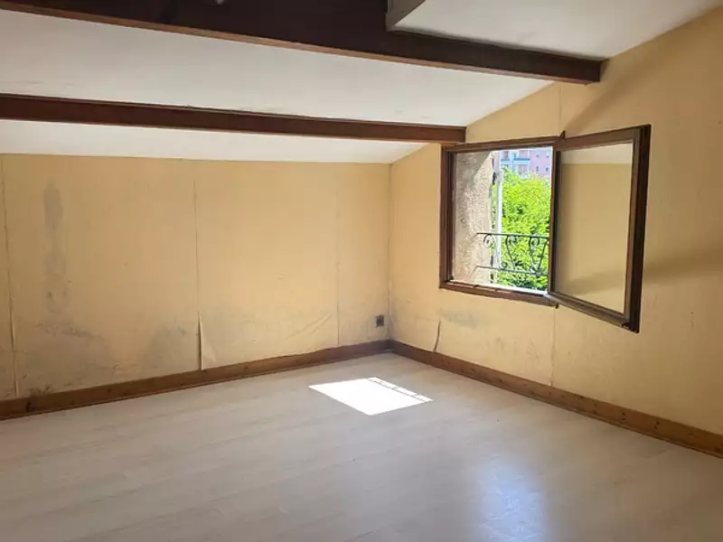 Immeuble, 233 m²