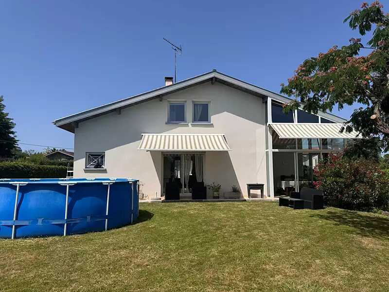 Maison, 132 m²