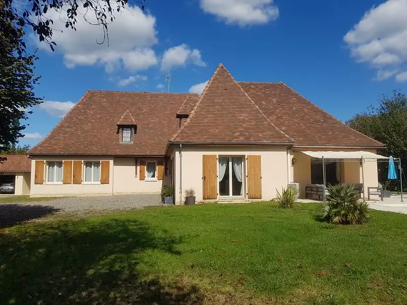 Maison, 236 m²